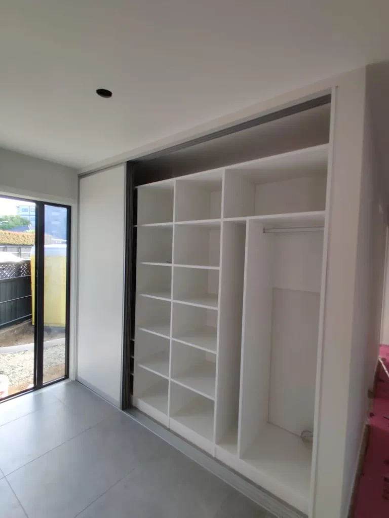 custom-built-wardrobes-gimg3