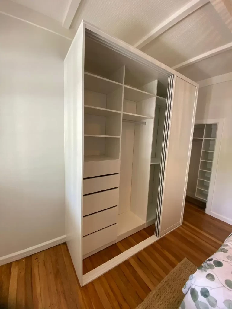custom-built-wardrobes-gimg4